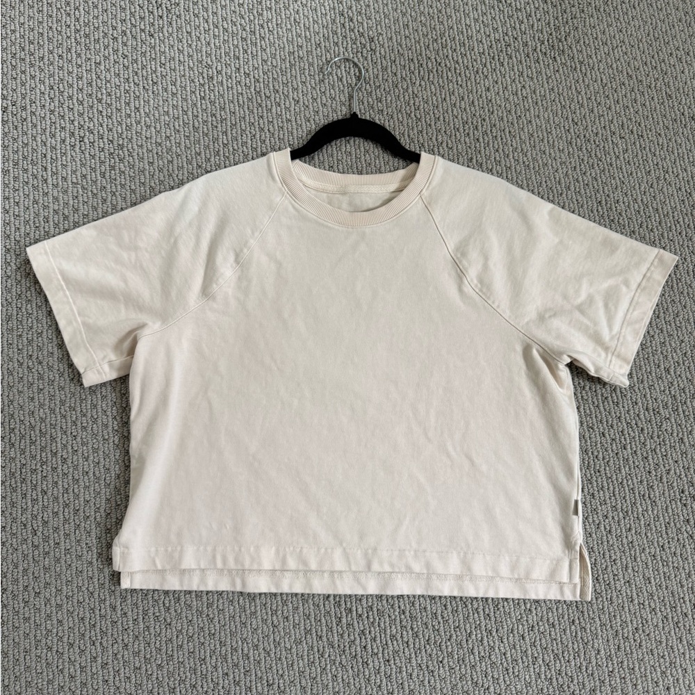 Vuori Short Sleeve Mackenzie Top Women’s Natural Cream Size M